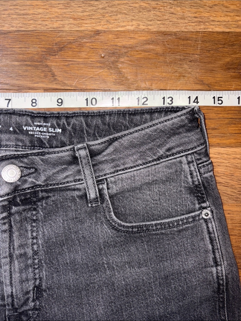 Old Navy Vintage Slim High-Rise Jeans - Picture 9 of 9